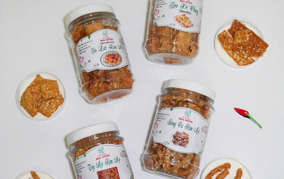 Combo 4 hủ ăn liền